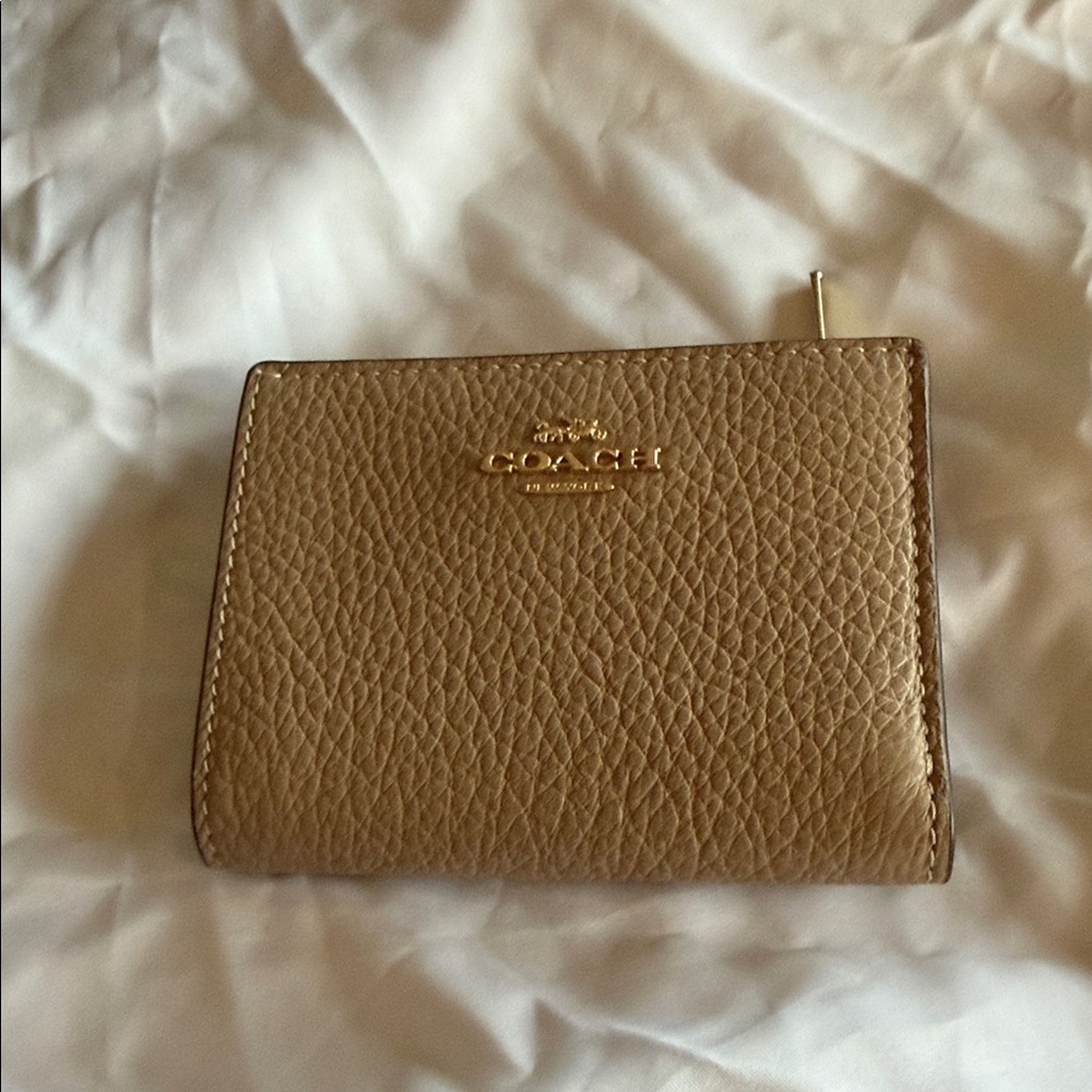 Coach Pebbled Leather Bifold Wallet in Taupe Brown with Gold Logo